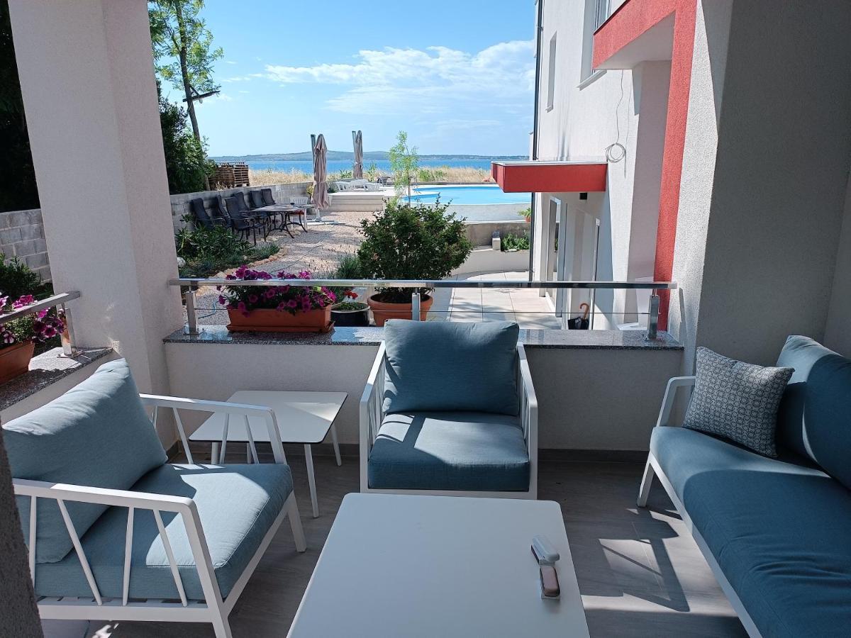 بريفلاكا Aparthotel Dalmacija المظهر الخارجي الصورة