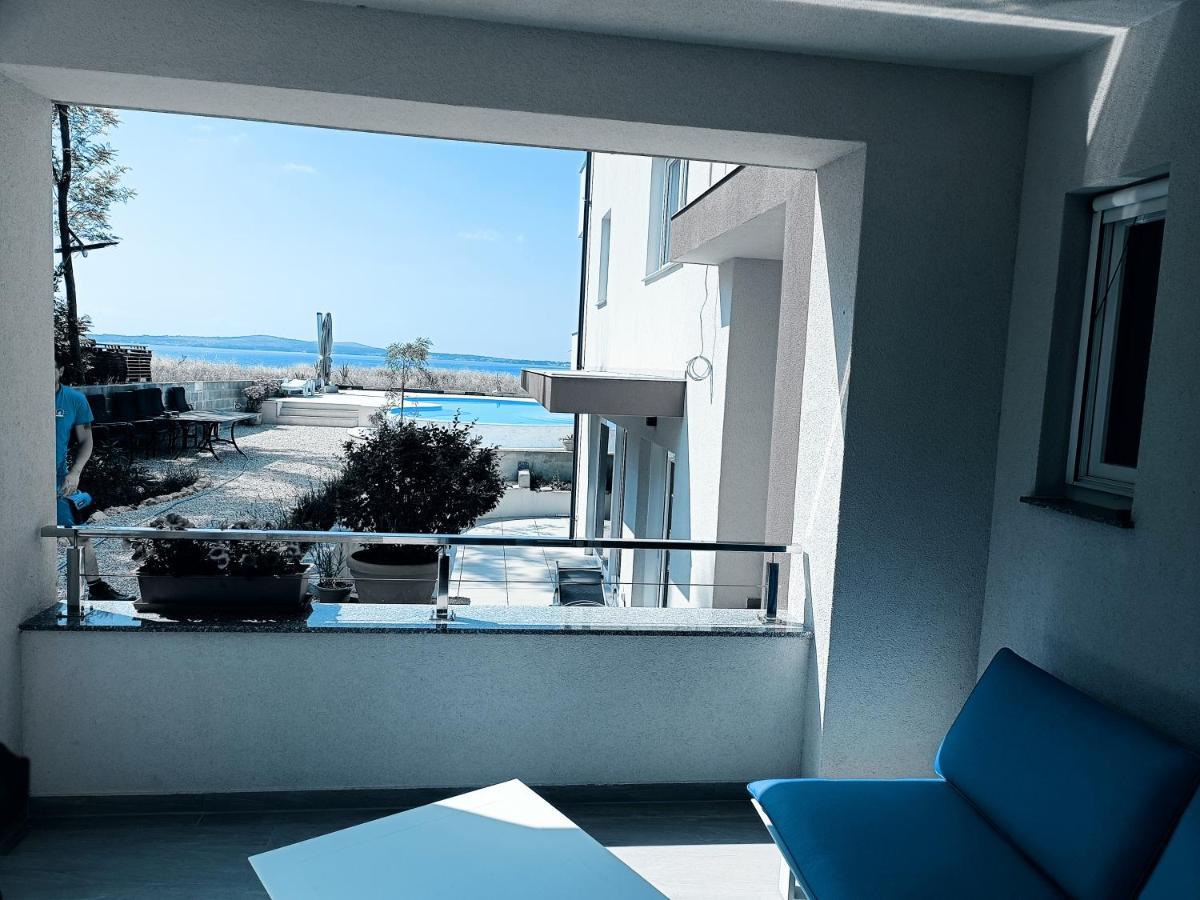 بريفلاكا Aparthotel Dalmacija المظهر الخارجي الصورة