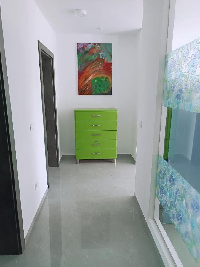 بريفلاكا Aparthotel Dalmacija المظهر الخارجي الصورة