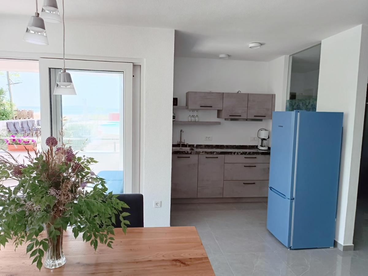 بريفلاكا Aparthotel Dalmacija المظهر الخارجي الصورة