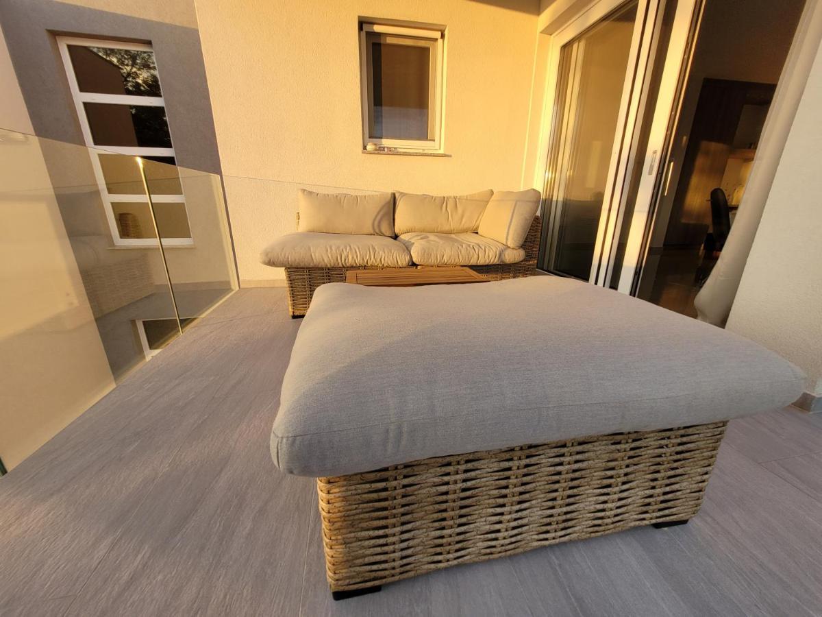 بريفلاكا Aparthotel Dalmacija المظهر الخارجي الصورة