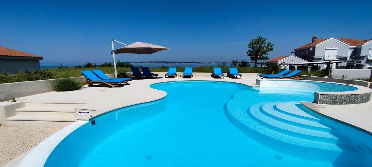 بريفلاكا Aparthotel Dalmacija المظهر الخارجي الصورة