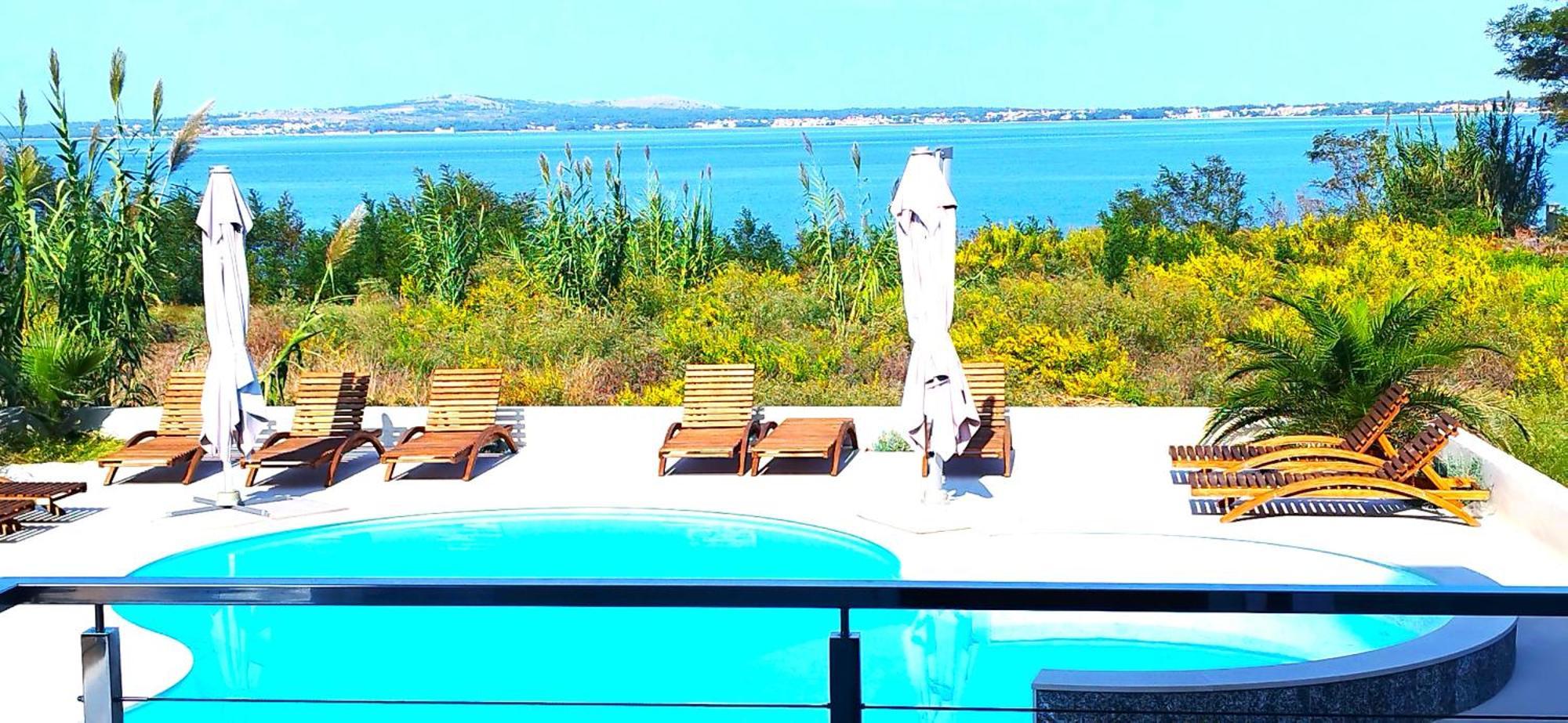 بريفلاكا Aparthotel Dalmacija المظهر الخارجي الصورة